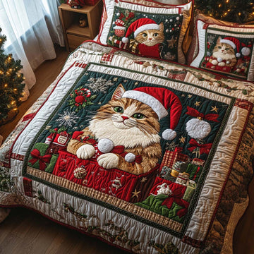 Festive Santa Cat 3-Piece Quilted Bedding Set