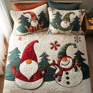 Holly Sparkle 3-Piece Quilted Bedding Set